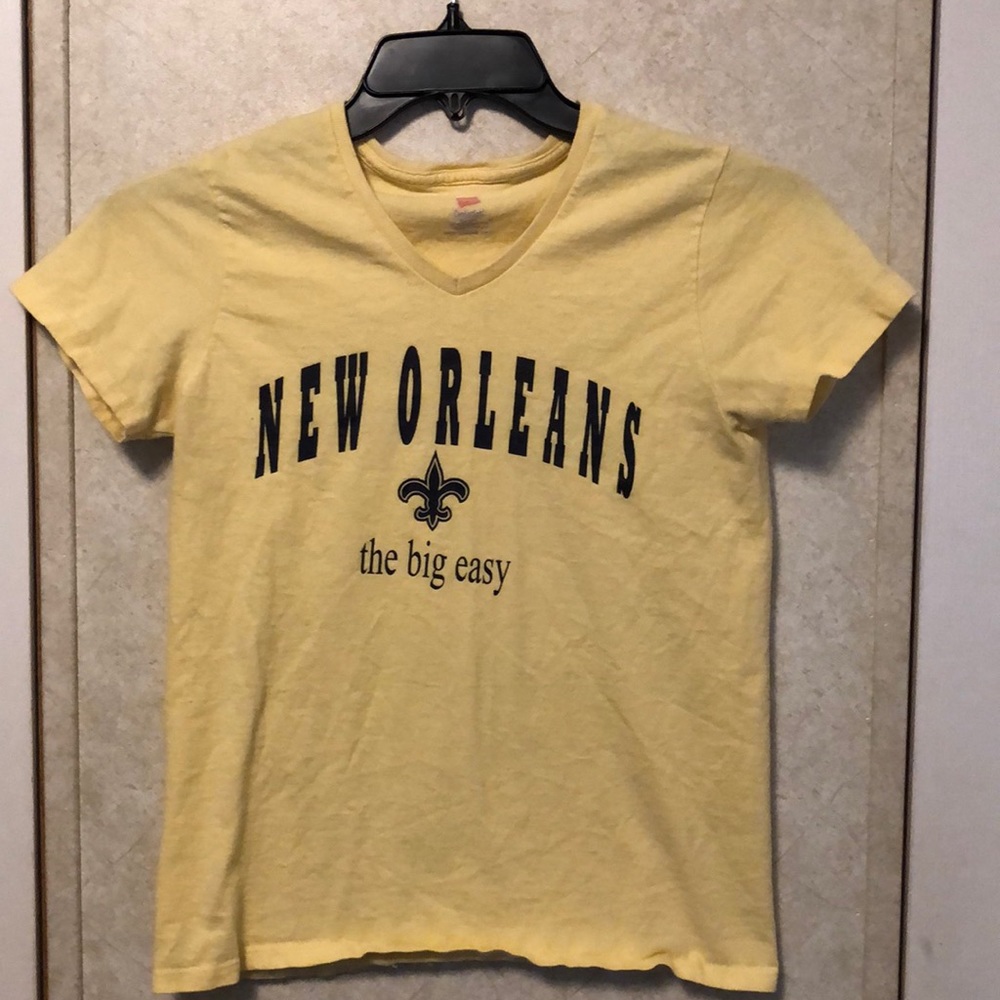 Tshirt - Size Small - EUC